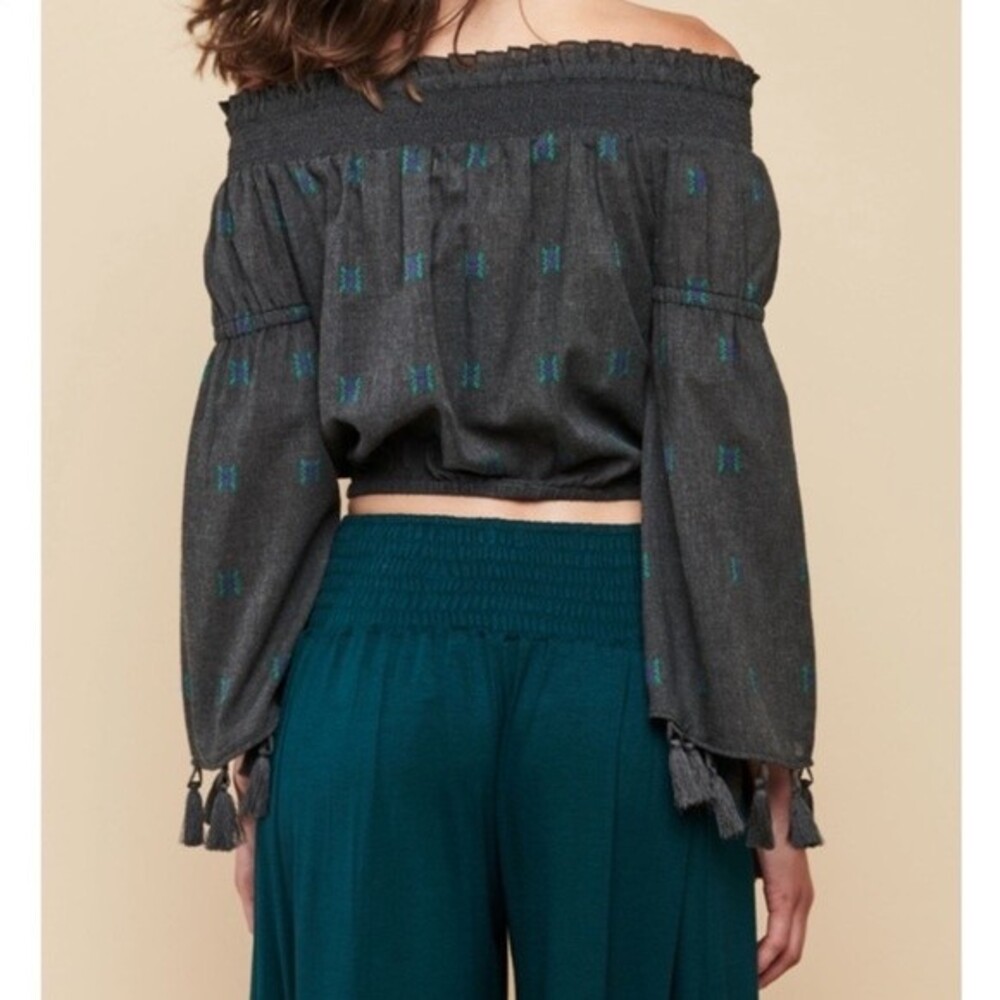 EARTHBOUND Off the Shoulder Tassel Blouse Top Boho Shirt Size LARGE